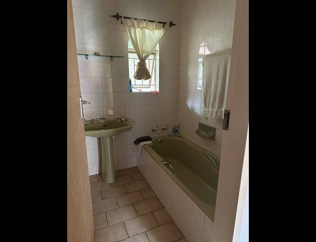4 BEDROOM HOUSE FOR SALE IN SCHOEMANSVILLE